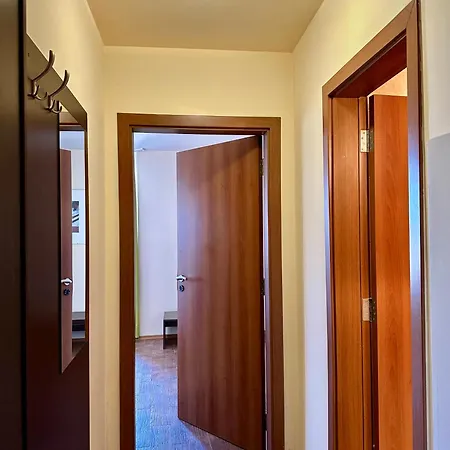 House Laudis Affittacamere 3*