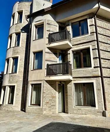 House Laudis Affittacamere 3*