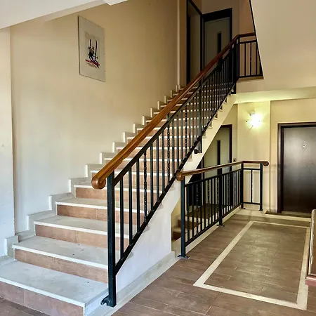 House Laudis Affittacamere 3*