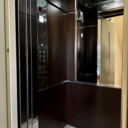 招待所 House Laudis