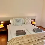 Guest house House Laudis 3*